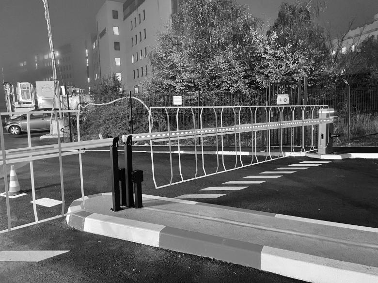 Technicentre TGV Atlantique barrières automatiques sécurité barrière levante